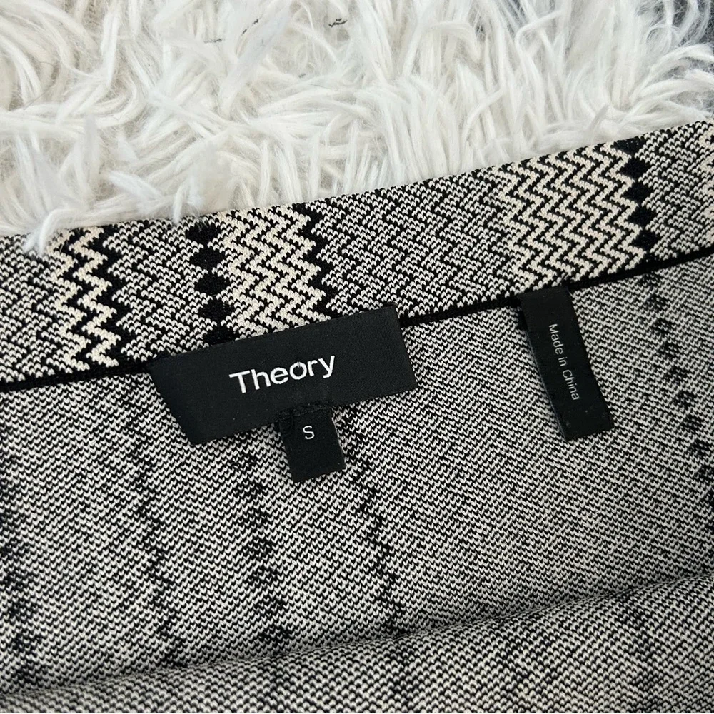 Theory Néllida Stretch Mini Skirt - Picture 4 of 5